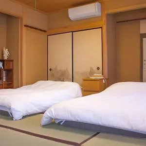 Huge Japanese House - Shibuya 22 Min Direct Train 山手線大塚站走路10分鐘，電車到池袋只要3分鐘，新宿12分鐘，日式獨棟民家風超級大大大房子！ 别墅